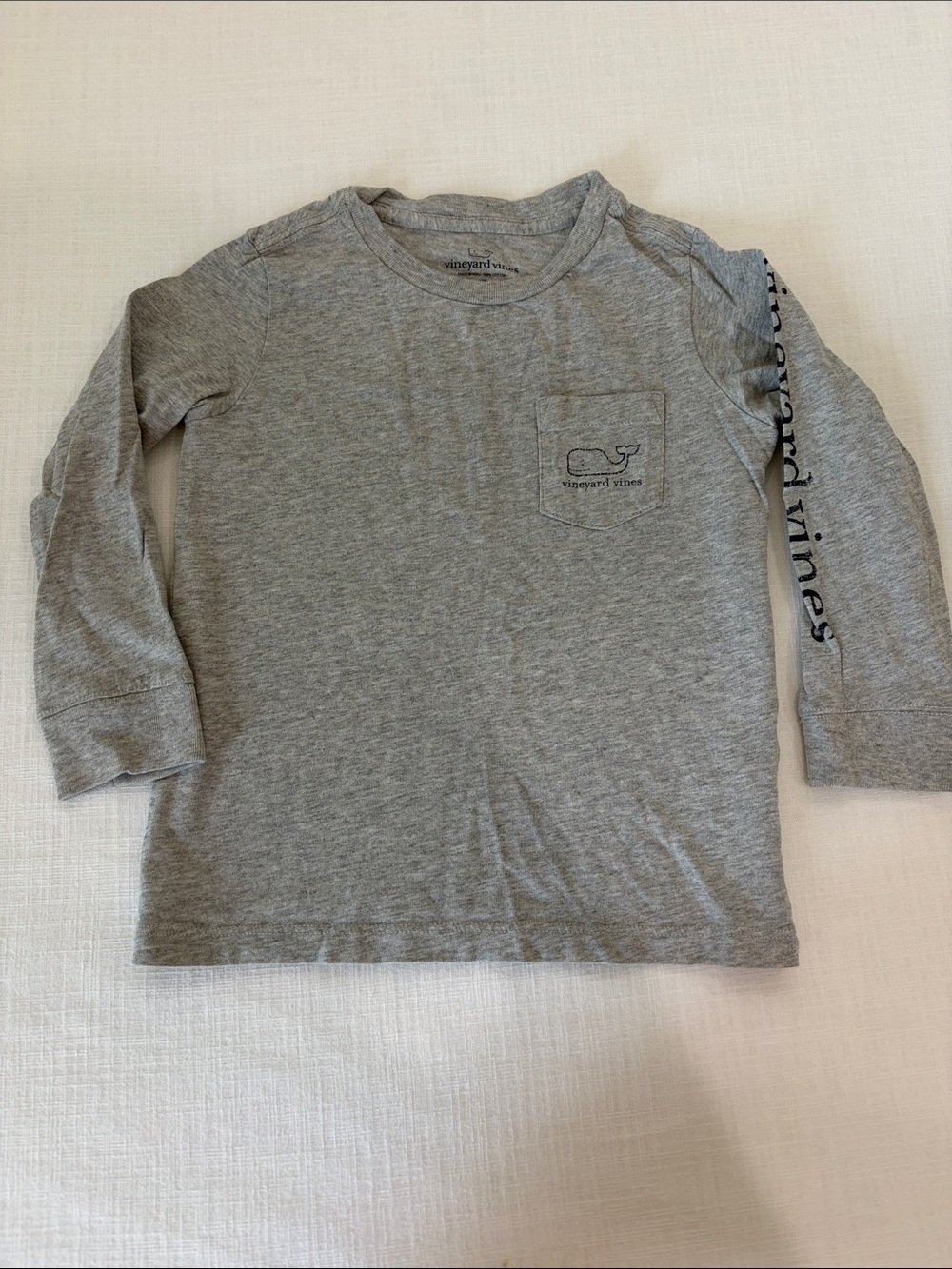 Vineyard Vines Kids Long-Sleeve Pocket Tee in Heather Grey with Sleeve Logo